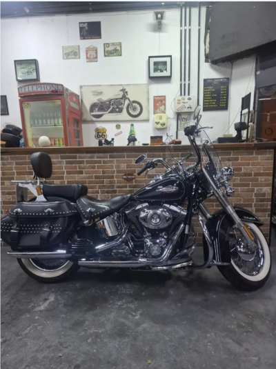 HARLEY-DAVIDSON HERITAGE 2026-08-17 at 17.00.41