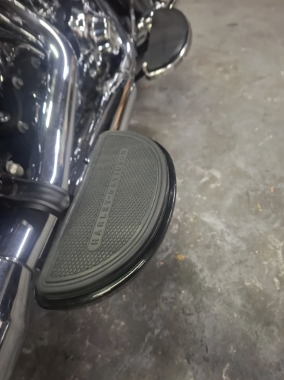 HARLEY-DAVIDSON HERITAGE 2026-08-17 at 17.00.57